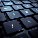 ¿Por qué los teclados QWERTY no están en orden alfabético?