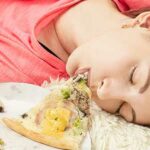 es bueno dormir la siesta despues de comer