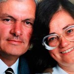 hombre planta un bosque para su mujer corazon