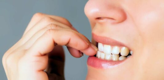 ¿Por qué nos comemos las uñas? | Sus consecuencias y cómo evitarlo por que nos comemos las uñas