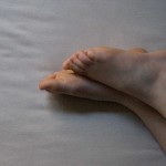 Sacar un pie fuera de la manta, nos ayuda a dormir