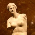 por que no tiene brazos la venus de milo