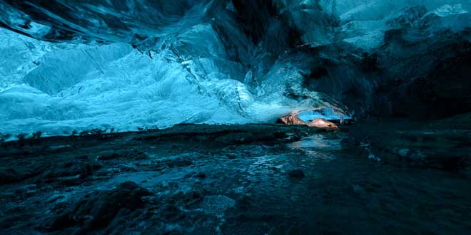 Cueva-hielo-en-Skaftafell