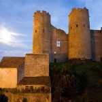 Castillo de Bourbon-l’Archambaut en Auvergne (Francia)