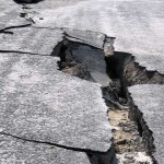 Grietas causadas por terremoto