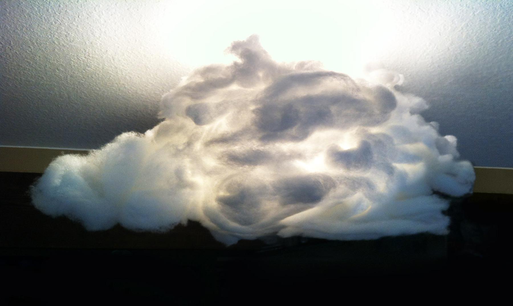 La lámpara "nube" que simula tempestades