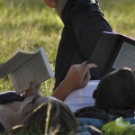 ¿Leer libros impresos es más saludable?