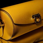 ¿Bolsos de damas que cargan móviles?