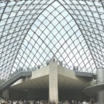La pirámide del Louvre, el 666 y mucho más