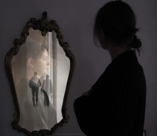 El síndrome del espejo, un mal moderno