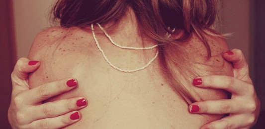 Lunares rojos en la piel: ¿A qué se deben?