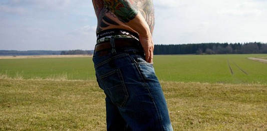 ¿Jeans hechos para rascarte tus partes íntimas?