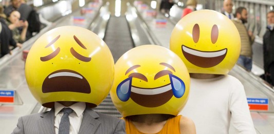 10 emojis cuyo significado real te asombrará