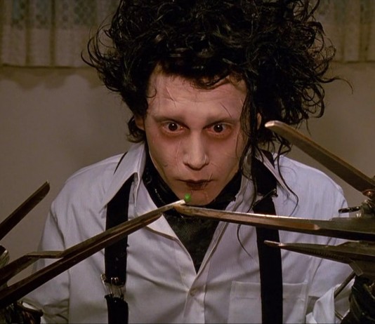 6 Curiosidades sobre la película «Eduardo Manostijeras» 6 Curiosidades sobre la película "Eduardo Manostijeras"