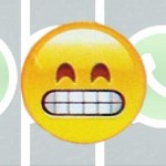 RISA FORZADA EMOJI