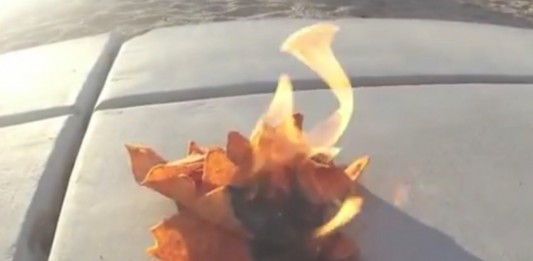 Cómo hacer una hoguera con Doritos Cómo hacer una hoguera con Doritos