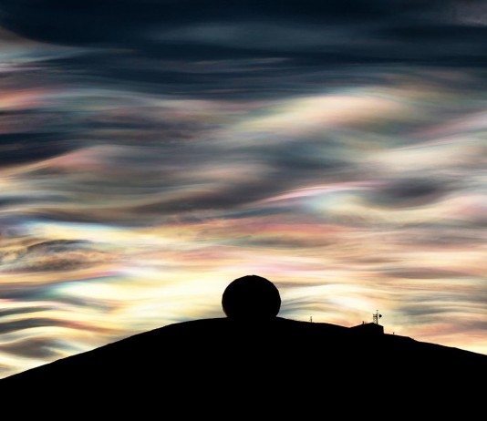 Descubre las maravillosas pero "peligrosas" nubes nacaradas