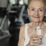 Beber demasiada agua | Riesgos de ingerirla en exceso