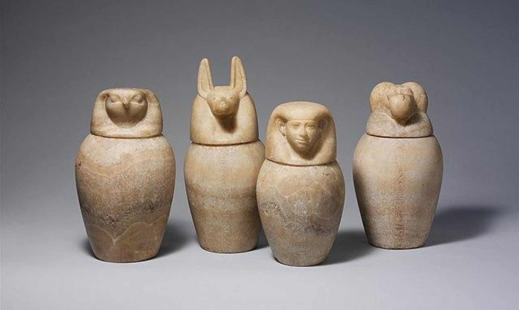Ramsés II y el misterio de los vasos canopos