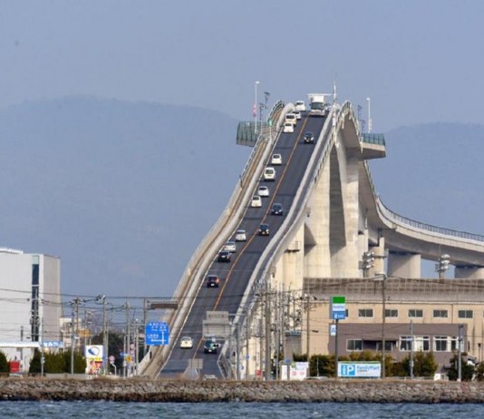 El "Eshima Ohashi" de Japón y otros puentes que quitan el aliento