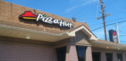 Una mujer secuestrada salva la vida gracias a Pizza Hut mujer salva la vida gracias a pizza hut