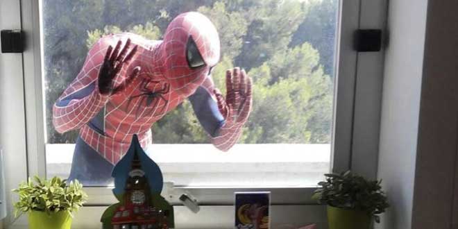 spiderman ventana