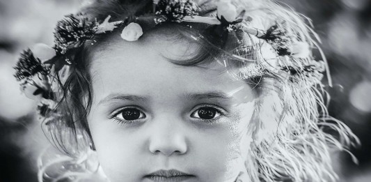 ¡Con 5 años salva a su familia, escalando un precipicio! Con años salva a su familia escalando un precipicio