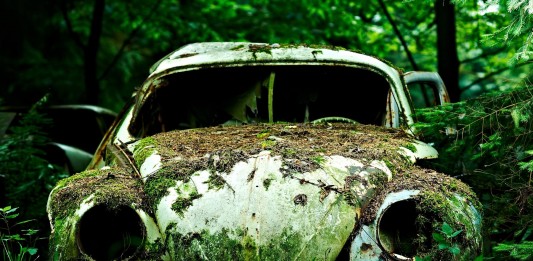 Chatillon, el asombroso cementerio de coches abandonados