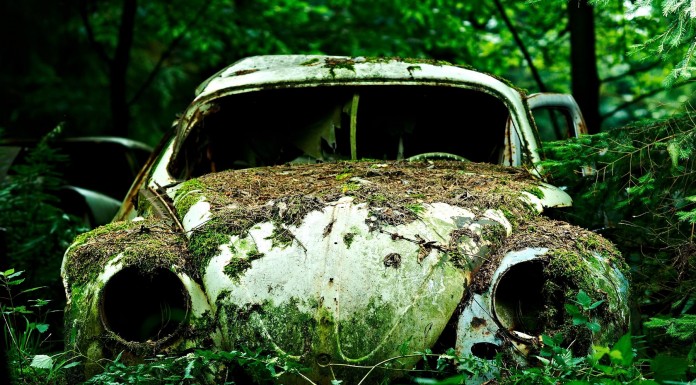 Chatillon, el asombroso cementerio de coches abandonados