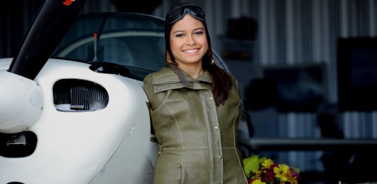 essica Cox, la mujer sin brazos que pilota aviones ¡Increíble!