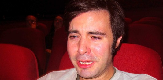 ¿Crees que llorar viendo películas te hace «débil»? No es así ¿Crees que llorar viendo películas te hace "débil"? No es así