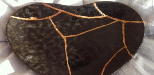 Kintsukuroi, o la técnica de dar belleza a los objetos «heridos» Kintsukuroi, o la técnica de dar belleza a los objetos "heridos"