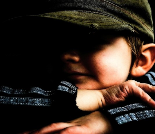 La triste historia del niño que quería ser castigado para escuchar su nombre La triste historia del niño que quería ser castigado para escuchar su nombre