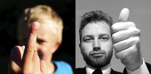 Quién «hizo el dedo» por primera vez y ¡MÁS gestos! Quién "hizo el dedo" por primera vez y ¡MÁS gestos!