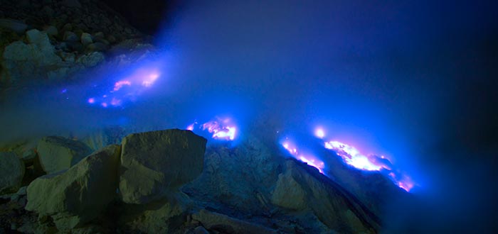 lava azul, volcán, indonesia