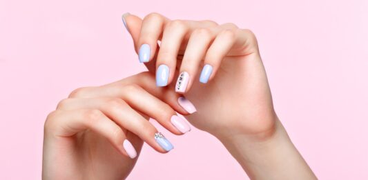 20 Curiosidades de las uñas | Células muertas en tus manos Curiosidades de las uñas. Supercurioso.