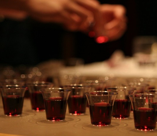 Los verdaderos bebedores de sangre humana Los verdaderos bebedores de sangre humana - Supercurioso