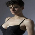 La curiosa historia de Rain Dove, la modelo que causa expectación en las pasarelas