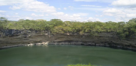 Conoce el Zacatón, el pozo más profundo del mundo Conoce el Zacatón, el pozo más profundo del mundo