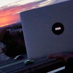 ¡Dale vida a tu MacBook con Mr. Sticker!