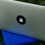 ¡Dale vida a tu MacBook con Mr. Sticker!