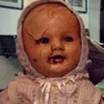 Mandy: la muñeca maldita tan antigua como perturbadora