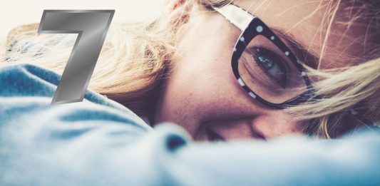 Deja de hacer estas 7 cosas y conseguirás ser MÁS FELIZ