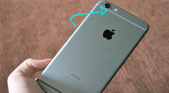 ¿Qué es ese agujero junto a la cámara del iPhone?