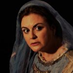 La Orden del Hacha, real y compuesta SÓLO por mujeres