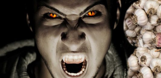 Una enfermedad real tras el mito de los vampiros y el ajo