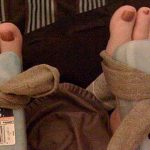 3 posibles causas por las que se te hinchan los pies