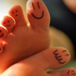 3 posibles causas por las que se te hinchan los pies