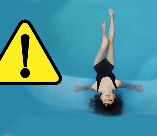 Nunca hagas pis en la piscina, es maleducado ¡y PELIGROSO para tu salud!