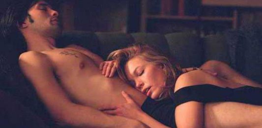 Qué pasa en tu cerebro cuando te engañan, según la ciencia